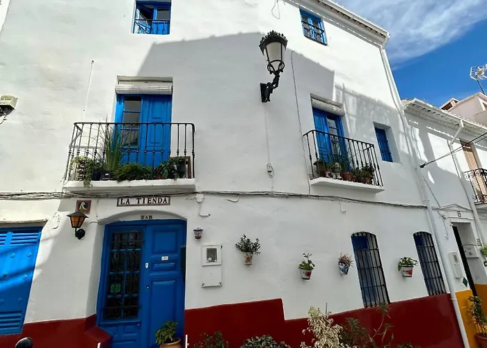 La Tienda * Cómpeta